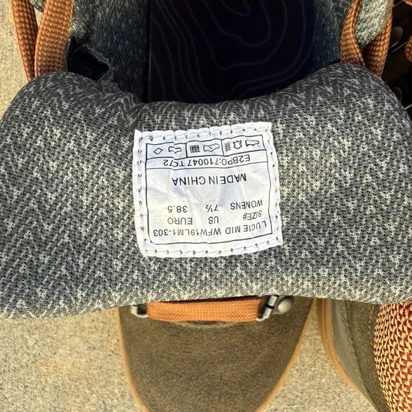 Forsake Lucie Mid Women’s 7.5 Olive Green Leather Hiking Boots Waterproof - Picture 8 of 9